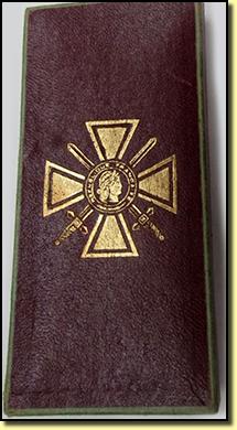 Boîte Croix de Guerre marron